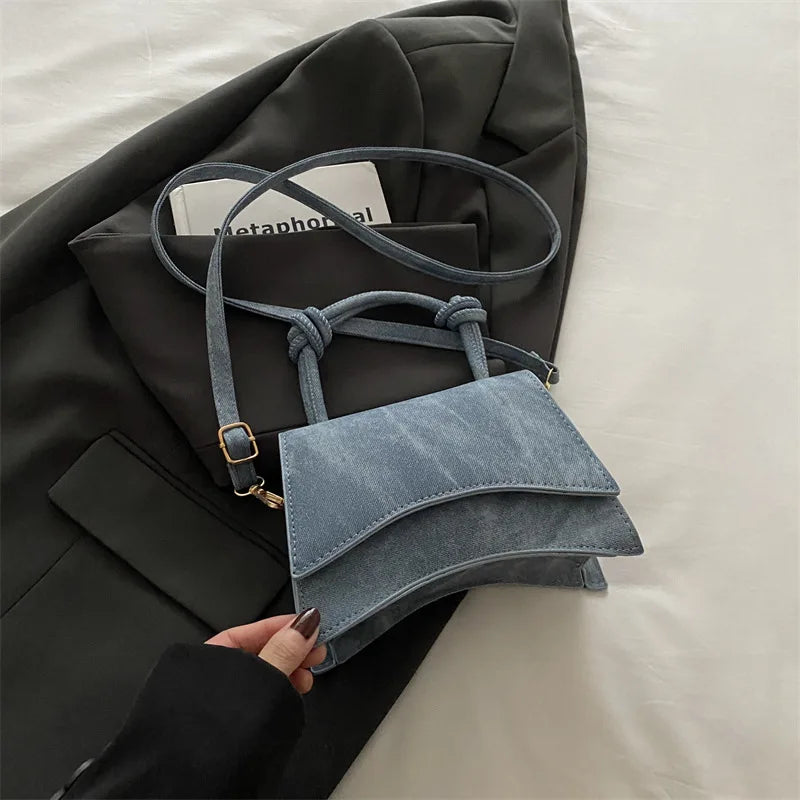 Valessia – Mini Bolso Cuadrado de Elegancia Atemporal