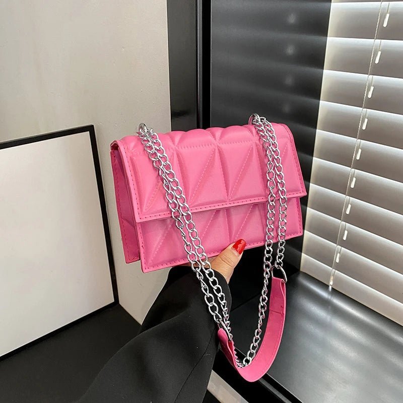 Avelisse – Cuero PU Premium con Cadena Dorada