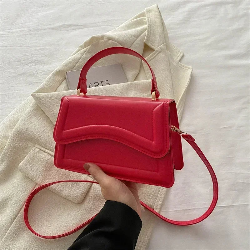 Avelyne – Tote Mini de Cuero PU Premium con Diseño Elegante