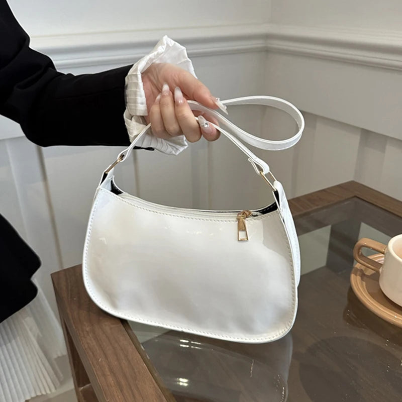 Veloura – Hobo Bag de Cuero PU con Elegancia Atemporal