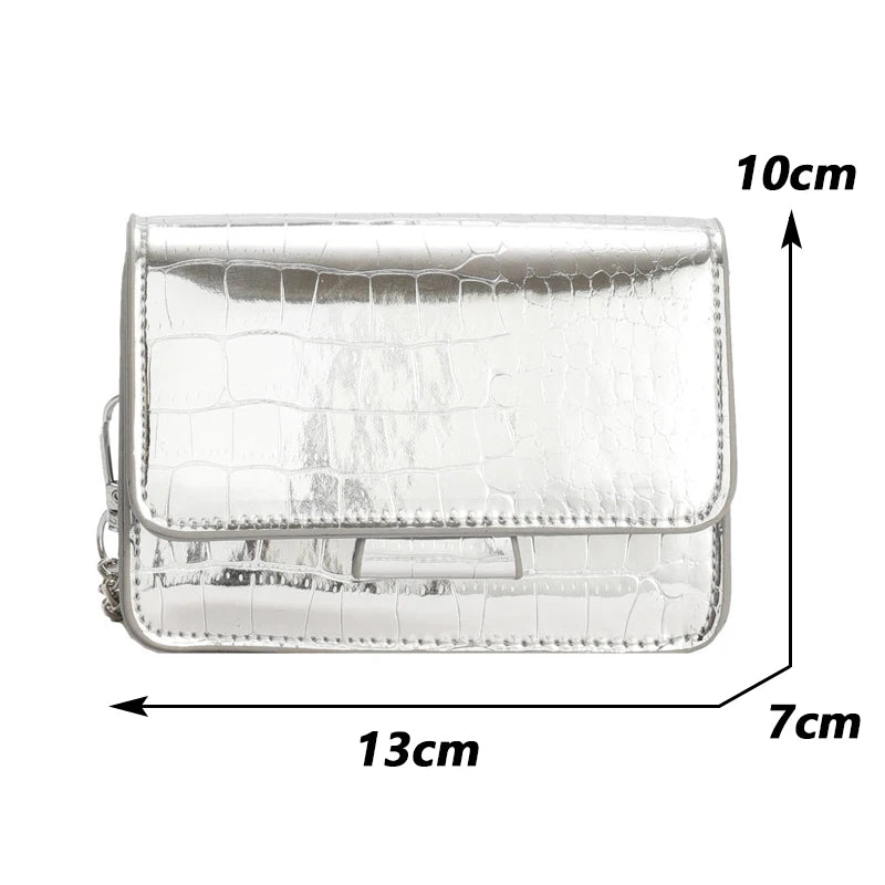 Évora – Mini Bandolera Cuadrada con Cadena Premium