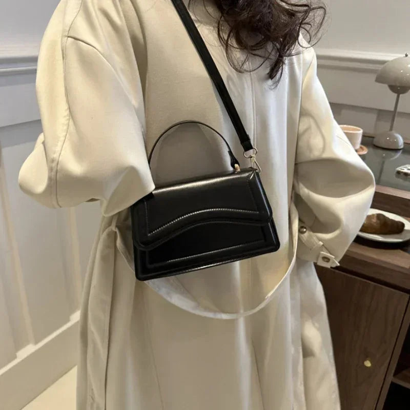 Avelyne – Tote Mini de Cuero PU Premium con Diseño Elegante
