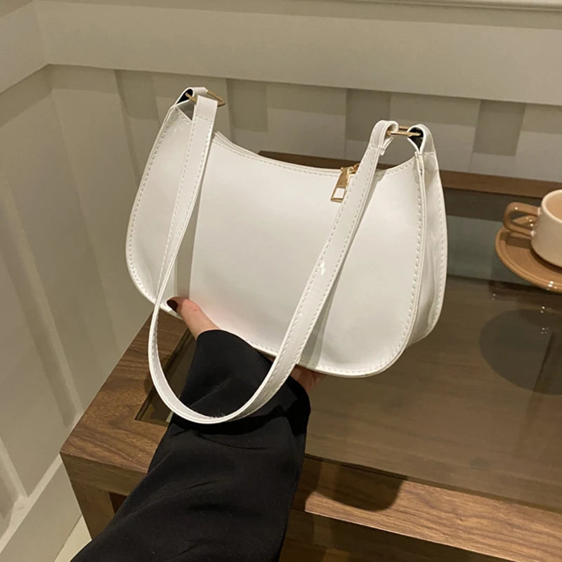 Veloura – Hobo Bag de Cuero PU con Elegancia Atemporal