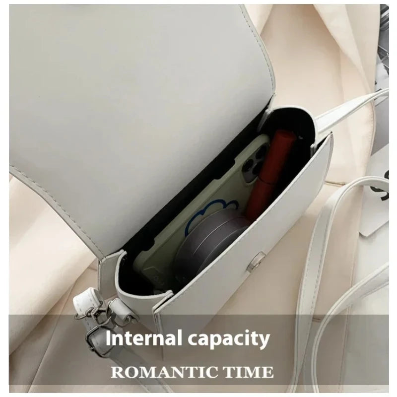 Évanna – Saddle Bag de Cuero PU con Diseño Elegante