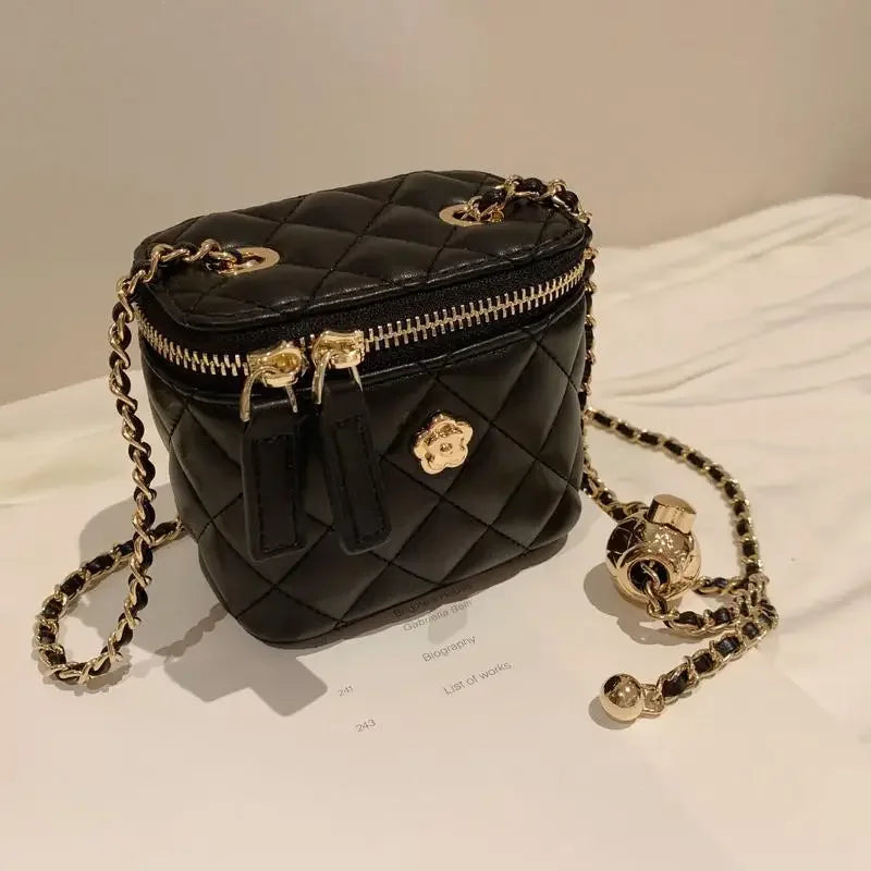 Camélisse  – Mini Box Bag con Cadena Elegante